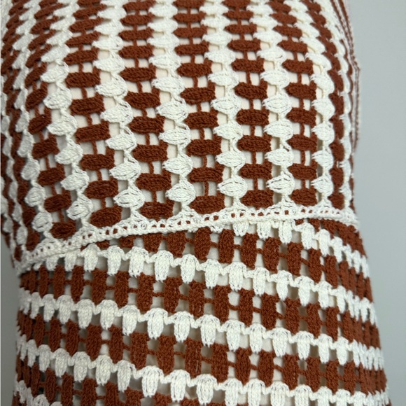 GREIGE Brown and White Crochet Sleeveless cropped top in size XL - Picture 3 of 12